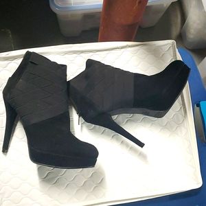 Stuart weitzman suede&elastic bootie 6.5m